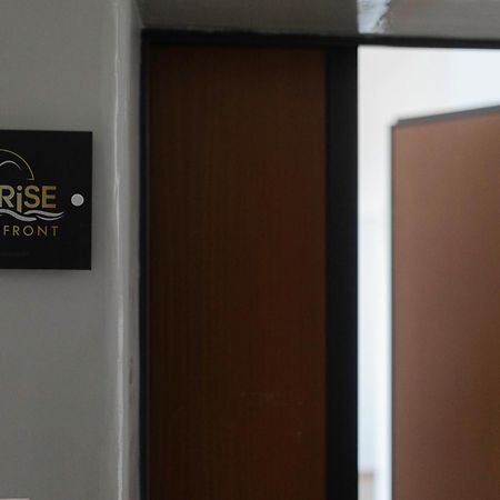 Sunrise Waterfront - Central Apartment With Sea View Balcony - Molfetta Esterno foto